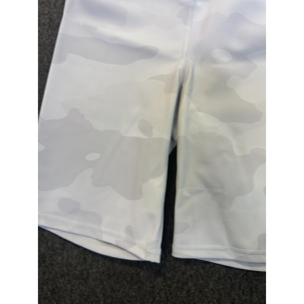 Alo Yoga High-Waist Vapor Biker Shorts White Gray Camo Print Medium Gym Athletic - Picture 4 of 15